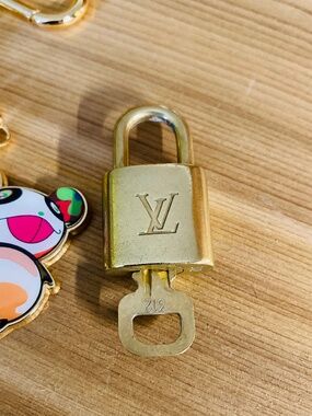 Authentic Louis Vuitton Padlock & Key Set #312 + Free Gift Charm